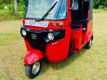 Bajaj RE 205 2016 Three Wheel