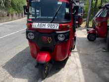 Bajaj RE 205 2016 Three Wheel