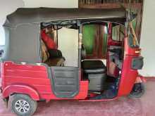 Bajaj RE 205 2016 Three Wheel