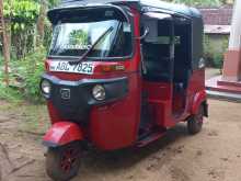Bajaj RE 205 2016 Three Wheel