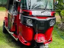 Bajaj RE 205 2017 Three Wheel