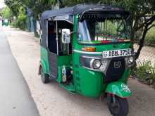 Bajaj RE 205 2017 Three Wheel