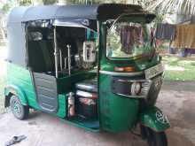 Bajaj RE 205 2017 Three Wheel