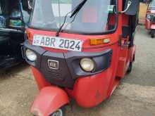 Bajaj RE 205 2018 Three Wheel