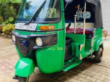 Bajaj RE 205 2018 Three Wheel
