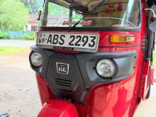 Bajaj RE 205 2018 Three Wheel