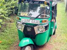 Bajaj RE 205 2018 Three Wheel