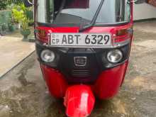 Bajaj RE 205 2019 Three Wheel