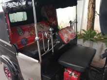 https://riyasewana.com/uploads/bajaj-re-205-20191026364.jpg