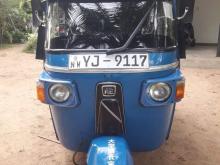 Bajaj RE 205 2012 Three Wheel