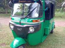 Bajaj RE 205 2026 Three Wheel