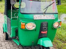 Bajaj RE 205 2011 Three Wheel