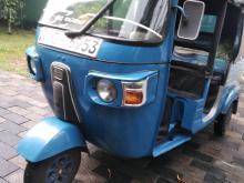 Bajaj RE 205 2012 Three Wheel