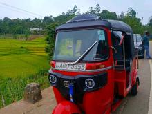 Bajaj RE 205 2016 Three Wheel