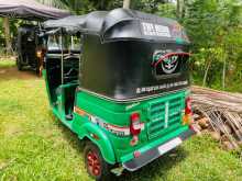 https://riyasewana.com/uploads/bajaj-re-205-21239164853.jpg