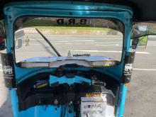 https://riyasewana.com/uploads/bajaj-re-205-21741046865.jpg