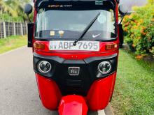 Bajaj RE 205 2015 Three Wheel