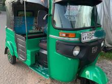 Bajaj RE 205 2016 Three Wheel