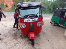 Bajaj RE 205 2011 Three Wheel