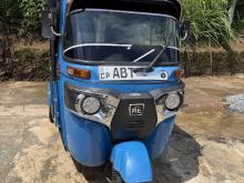 Bajaj RE 205 2019 Three Wheel