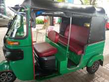 Bajaj RE 205 2016 Three Wheel