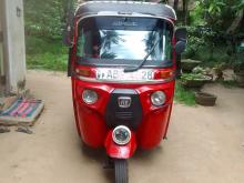 Bajaj RE 205 2015 Three Wheel