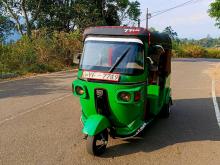 Bajaj RE 205 2011 Three Wheel