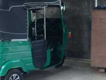 https://riyasewana.com/uploads/bajaj-re-205-221918254582.jpg