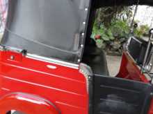 Bajaj RE 205 2011 Three Wheel