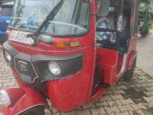 Bajaj RE 205 2016 Three Wheel