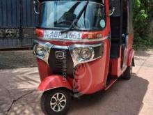 Bajaj RE 205 2017 Three Wheel