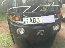 Bajaj RE 205 2016 Three Wheel