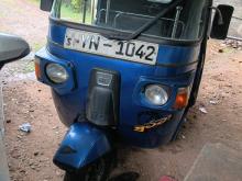 Bajaj RE 205 2011 Three Wheel