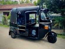 Bajaj RE 205 2012 Three Wheel