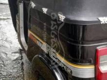 https://riyasewana.com/uploads/bajaj-re-205-2491031662138.jpg