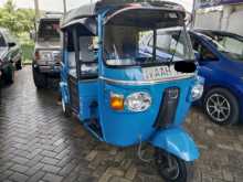 Bajaj RE 205 2013 Three Wheel