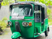 Bajaj RE 205 2011 Three Wheel