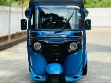 Bajaj RE 205 2015 Three Wheel