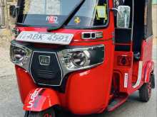 https://riyasewana.com/uploads/bajaj-re-205-26192422162.jpg