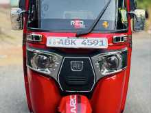 Bajaj RE 205 2016 Three Wheel