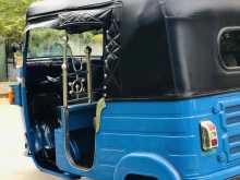 https://riyasewana.com/uploads/bajaj-re-205-2710161722903.jpg
