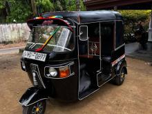 Bajaj RE 205 2011 Three Wheel