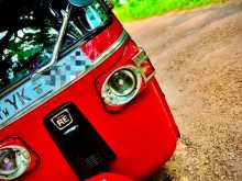 Bajaj RE 205 2011 Three Wheel