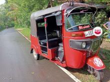 https://riyasewana.com/uploads/bajaj-re-205-271529466174.jpg