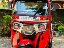 Bajaj RE 205 2014 Three Wheel