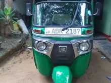 Bajaj RE 205 2018 Three Wheel