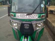 https://riyasewana.com/uploads/bajaj-re-205-272055124123.jpg