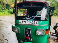 Bajaj RE 205 2011 Three Wheel
