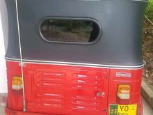 Bajaj RE 205 2012 Three Wheel