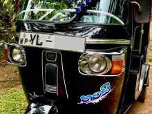 Bajaj RE 205 2011 Three Wheel